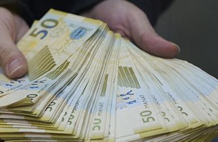 Azerbaycan yüzde 47 fakirleşti