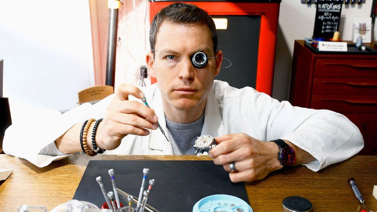 Futbolu bırakan Stephan Lichtsteiner, saatçide stajyer oldu!