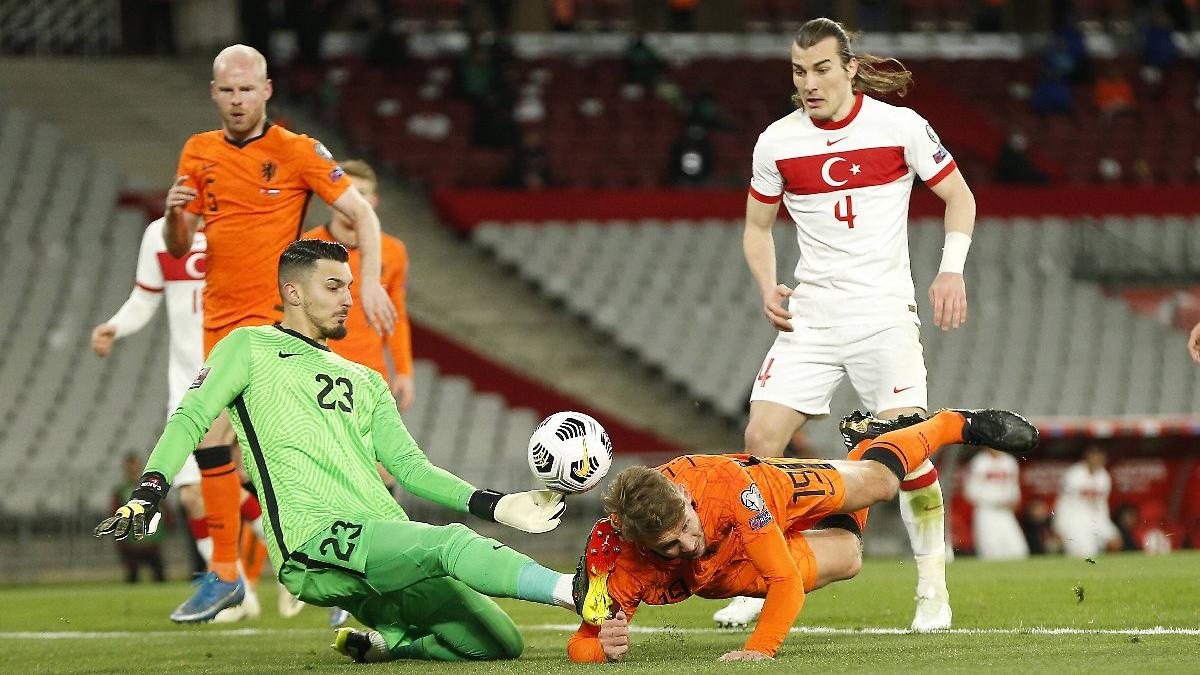 Büyüleyen adam Uğurcan Çakır! 21 yıl sonra başaran ilk kaleci...