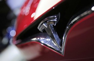 Tesla hisselerinde Eylül 2020'den bu yana en sert düşüş