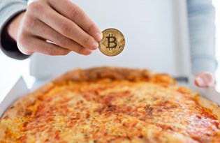 Bİtcoin pizzaları 613 milyon dolara yükseldi