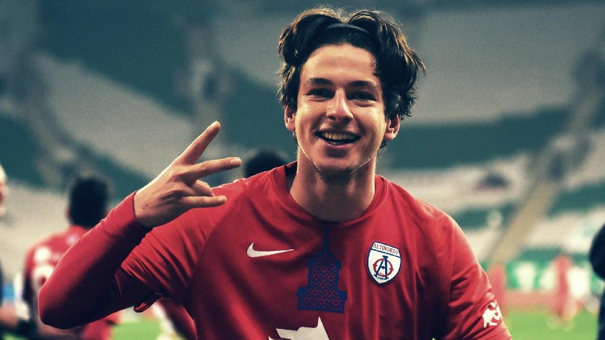 Avrupa kulüplerinin yeni prensi: Enis Destan