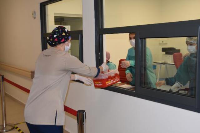 Bir il diken üstünde! 90 kişinin koronavirüs testleri karıştı, valilik harekete geçti