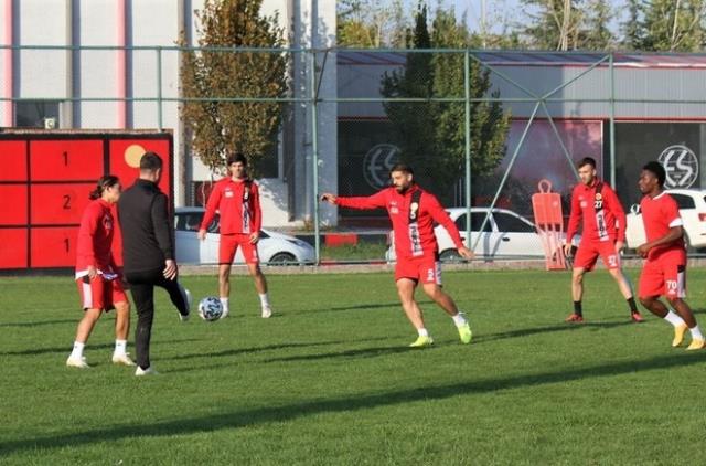 Eskişehirspor'da korona kabusu bitmiyor, toplam vaka sayısı 15'e yükseldi