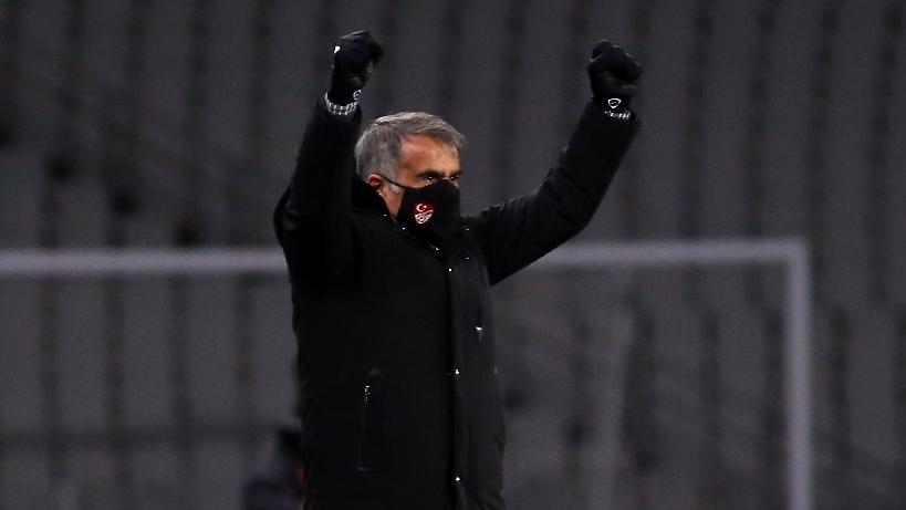 Şenol Güneş: Ezik oynamadık, havaya da girmedik