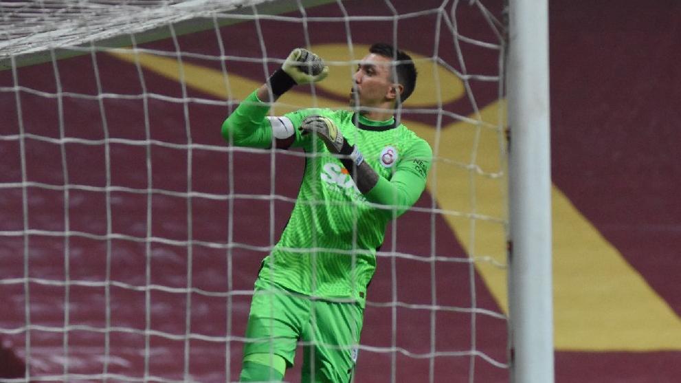 Muslera'dan yeni sözleşme açıklaması: Kolayca anlaşılabilecek bir şey