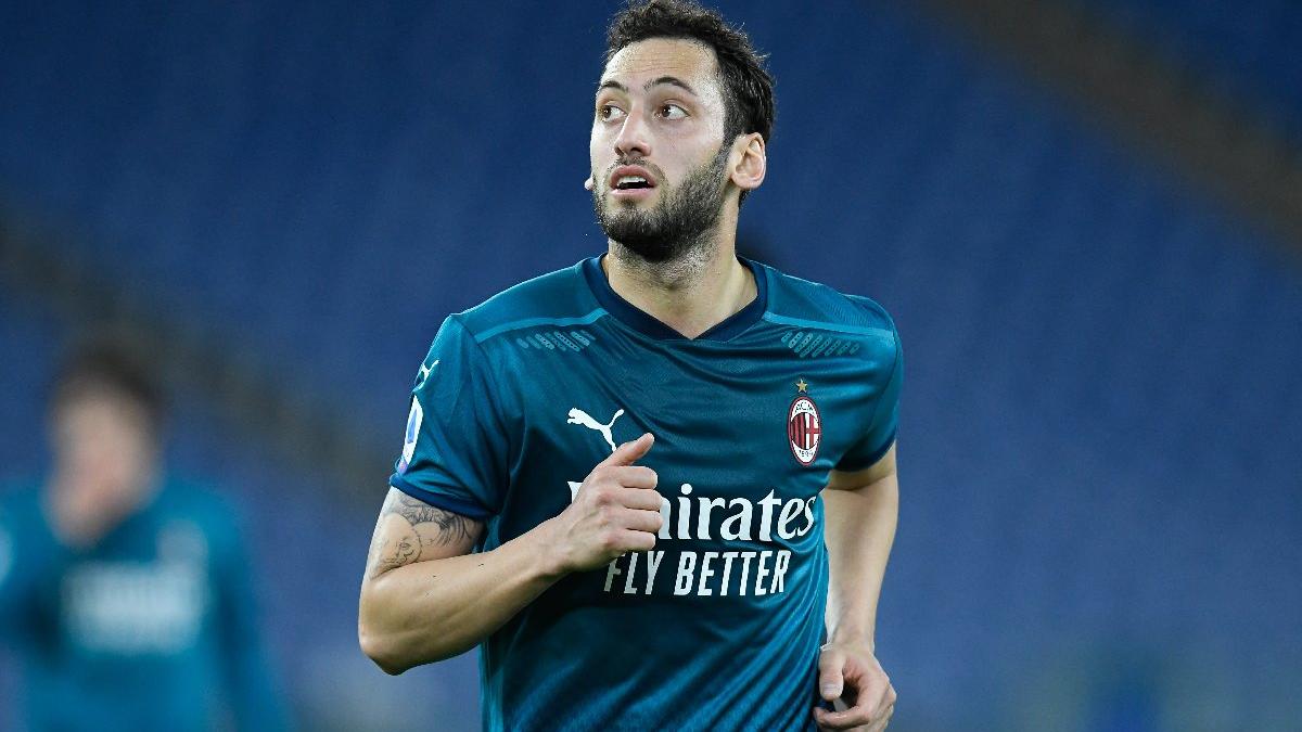 Hakan Çalhanoğlu'ndan aslan dövmesi ve Galatasaray açıklaması