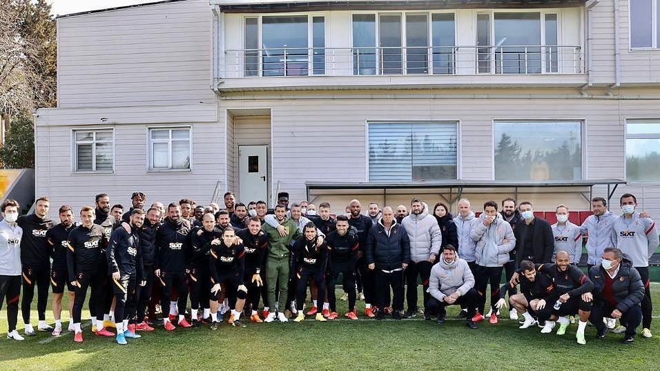 Galatasaray'da sözleşmesi feshedilen Younes Belhanda'dan paylaşım