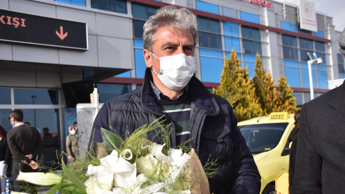 Kayserispor'un yeni teknik direktörü Hamza Hamzaoğlu, Kayseri'ye geldi