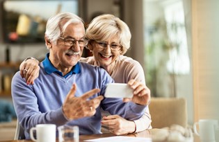 Covid-19'la yaşlıların internet kullanımı arttı