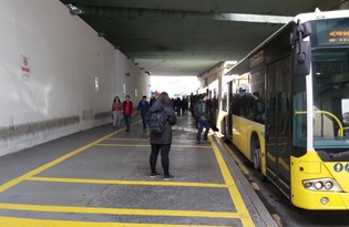 İstanbul'da toplu taşıma yasağı esnetildi