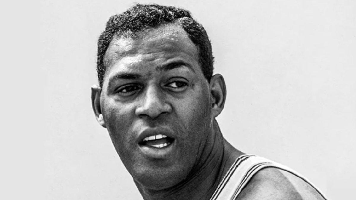 LA Lakers basketbol efsanesi Elgin Baylor'ın hayatını kaybettiğini açıkladı