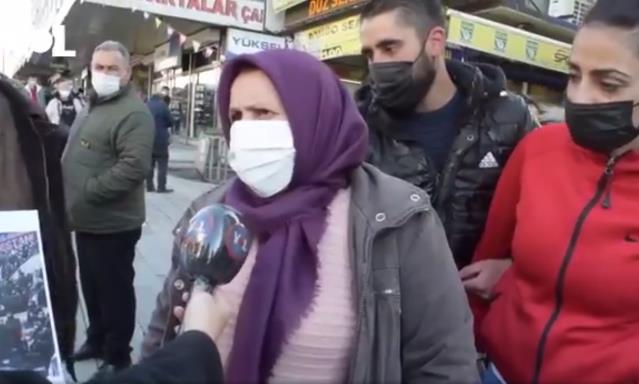 Kongrelere tepki gösteren vatandaş, AK Parti'yi duyunca savunmaya geçti: Onlar ne yapıyorsa doğrudur