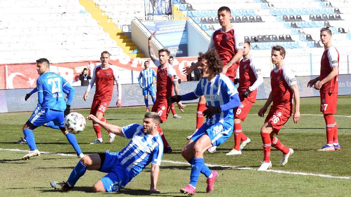 Erzurumspor-Karagümrük maçı izleyenlere keyif verdi! 4 gol ve pozisyonlar...