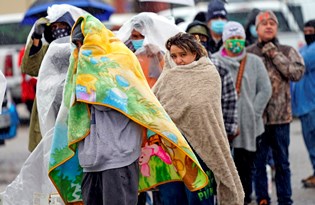 Müzeler çalışanları ısınsın diye açıldı