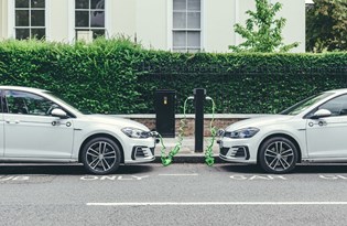 AB'den elektrikli otomobilde iddialı hedef