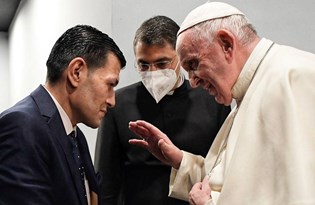 Papa, Erbil'de Aylan bebeğin babasıyla görüştü