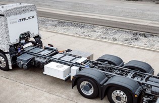 Daimler elektrikli kamyonları 5 dakikada şarj edecek