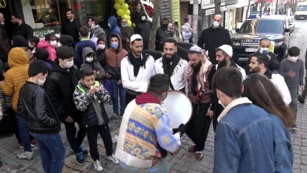 Halaylı restoran açılışına polisten engel