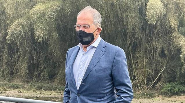 Rusya Dışişleri Bakanı Lavrov'un maskesinde yazan ifadeler sosyal medyayı salladı