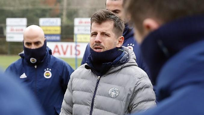 Emre Belözoğlu: Hiçbir futbolcu arkadaşım için bu kadar fütursuzca kelimeler kullanmam