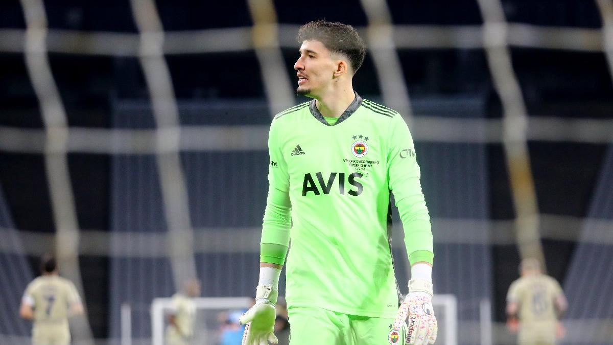 Altay Bayındır yine ipten aldı! 'Bu kaçıncı maç, hakkın ödenmez'