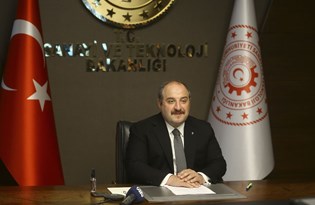 Bakan Varank: Programlarımızla Türkiye'ye beyin göçünü özendiriyoruz