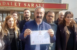 TKP'li Fatih Mehmet Maçoğlu mazbatasını aldı
