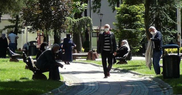 Türkiye'de koronavirüs: Salgınla geçen 1 yılda neler yaşandı?