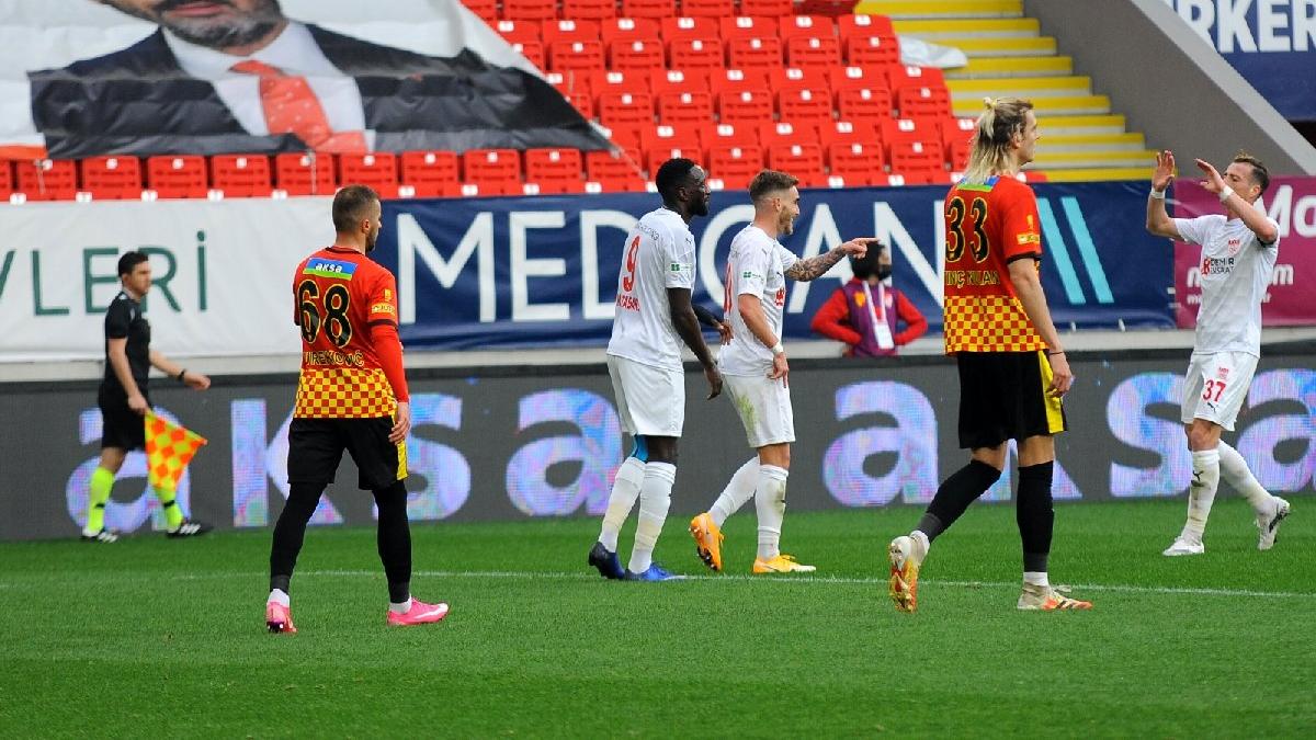 Sivasspor gol olup Göztepe'ye yağdı: 3-5