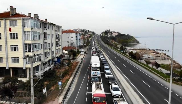 17 günlük tam kapanma başladı, polis İstanbul'dan Trakya'ya gelen tüm yolları kesti