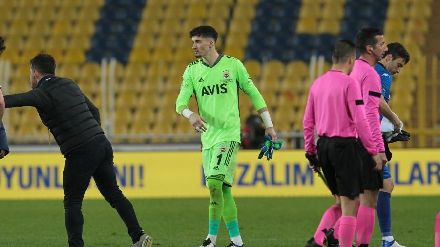 Altay Bayındır: Gelmiyor gelmiyor öyle zor toplar geliyor ki