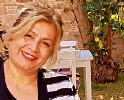 Anne ve kızı aynı gün korona virüsten hayatını kaybetti