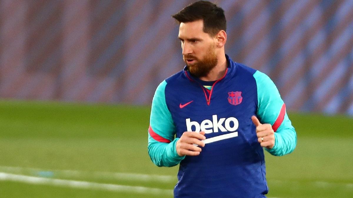 Lionel Messi, Covid aşısı krizini 3 imzalı formayla çözdü!