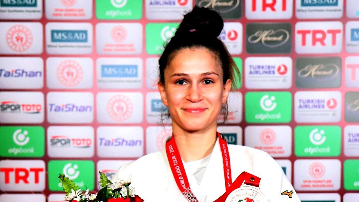 Gül Kader Şentürk: Şampiyon rakibimi yenince 'Ben de yapabilirim' dedim