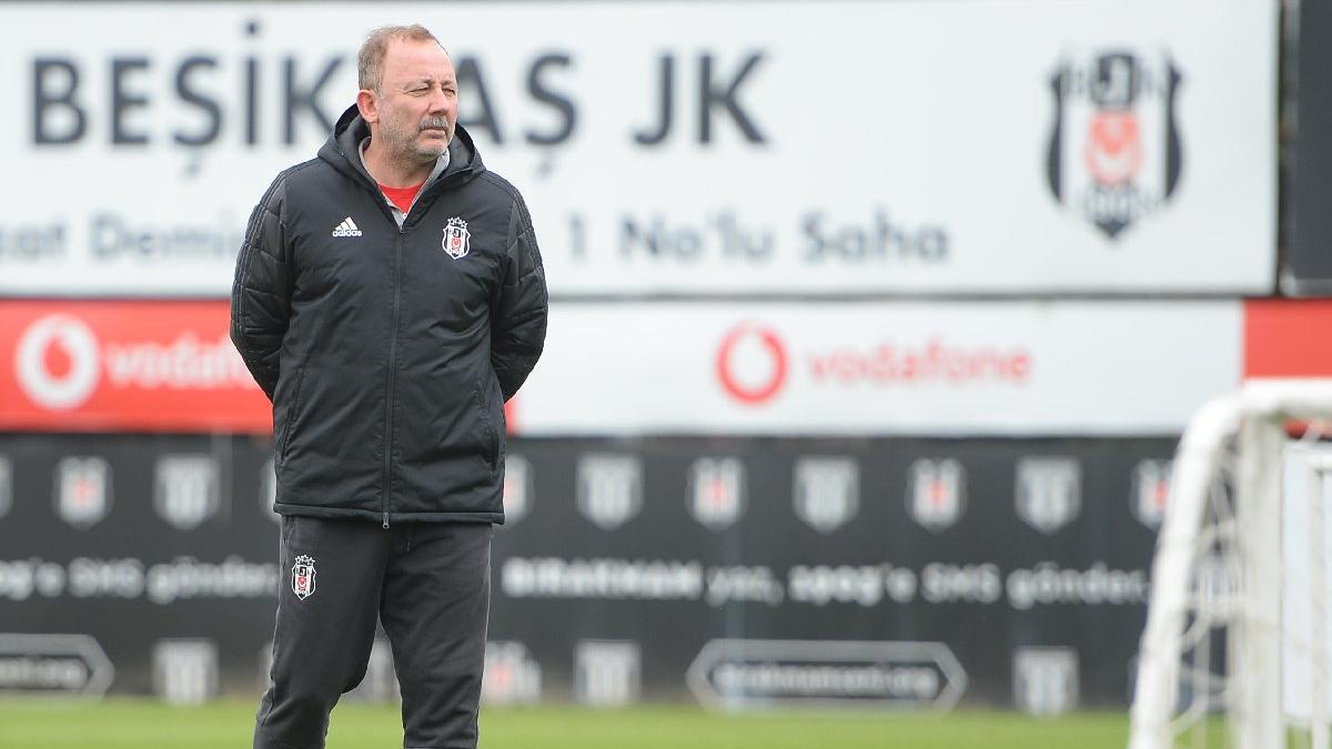 Beşiktaş Teknik Direktörü Sergen Yalçın taktik değiştirecek