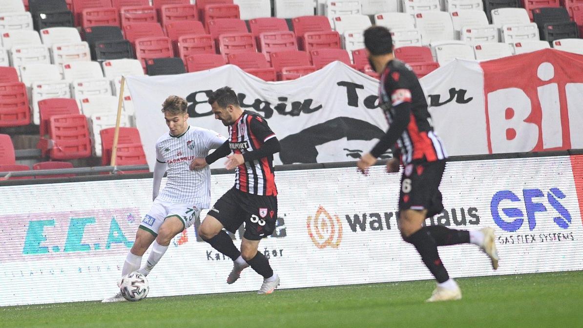 Bursaspor'un kabusu sürüyor