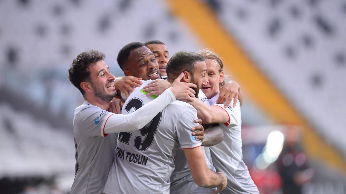 Beşiktaş, Alanyaspor'u 3-0'la geçti