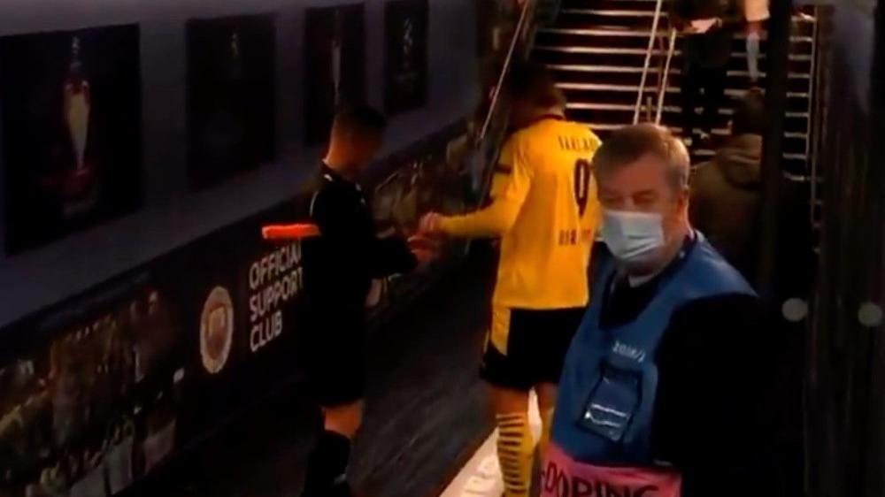 Hakem Erling Haaland'dan imza istedi, Guardiola 'Sorun yok' dedi!