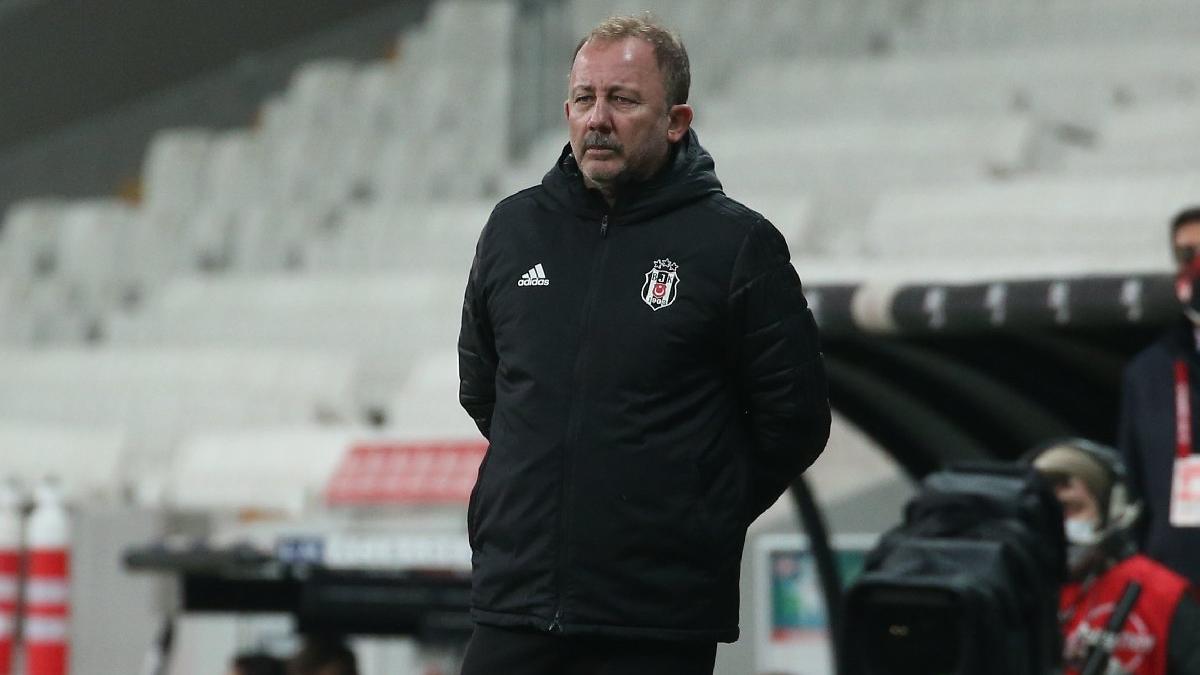 Sergen Yalçın'dan Cüneyt Çakır isyanı: 'Cebinde kırmızı kart yok mu?'