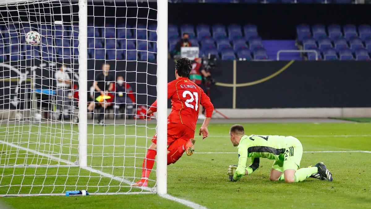 Eski Fenerbahçeli Eljif Elmas, Almanya'yı yıktı!