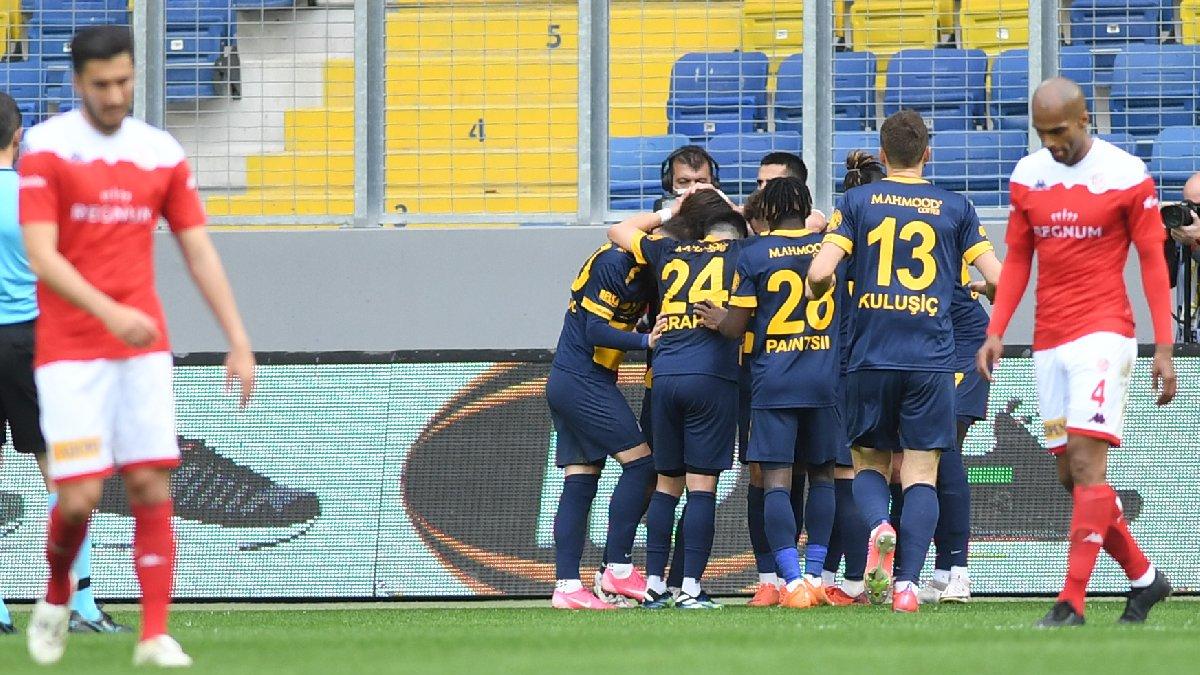 Ankaragücü'nde var bir Hikmet! Antalyaspor'u da devirdi...