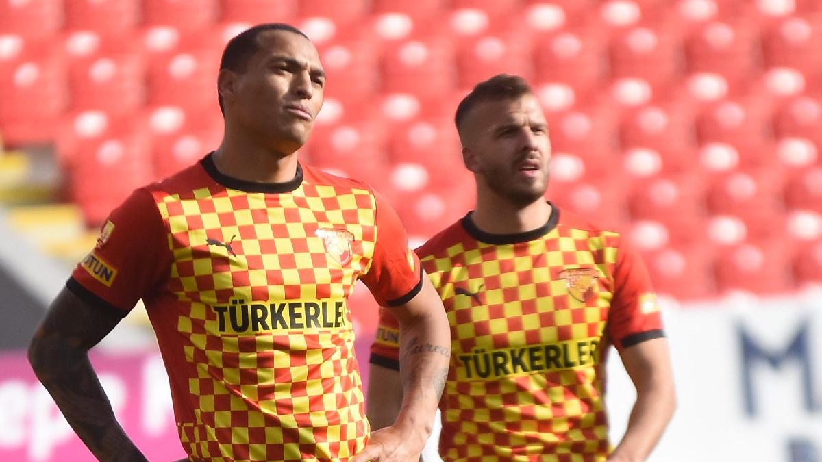 Göztepeli Titi, Galatasaray maçı öncesi sözleşmesini feshetti