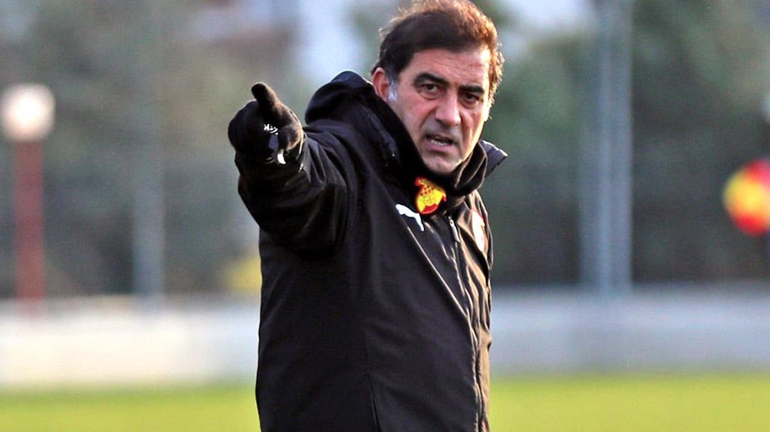 Göztepe Teknik Direktörü Ünal Karaman: 'Siz de anlamaya çalışın'