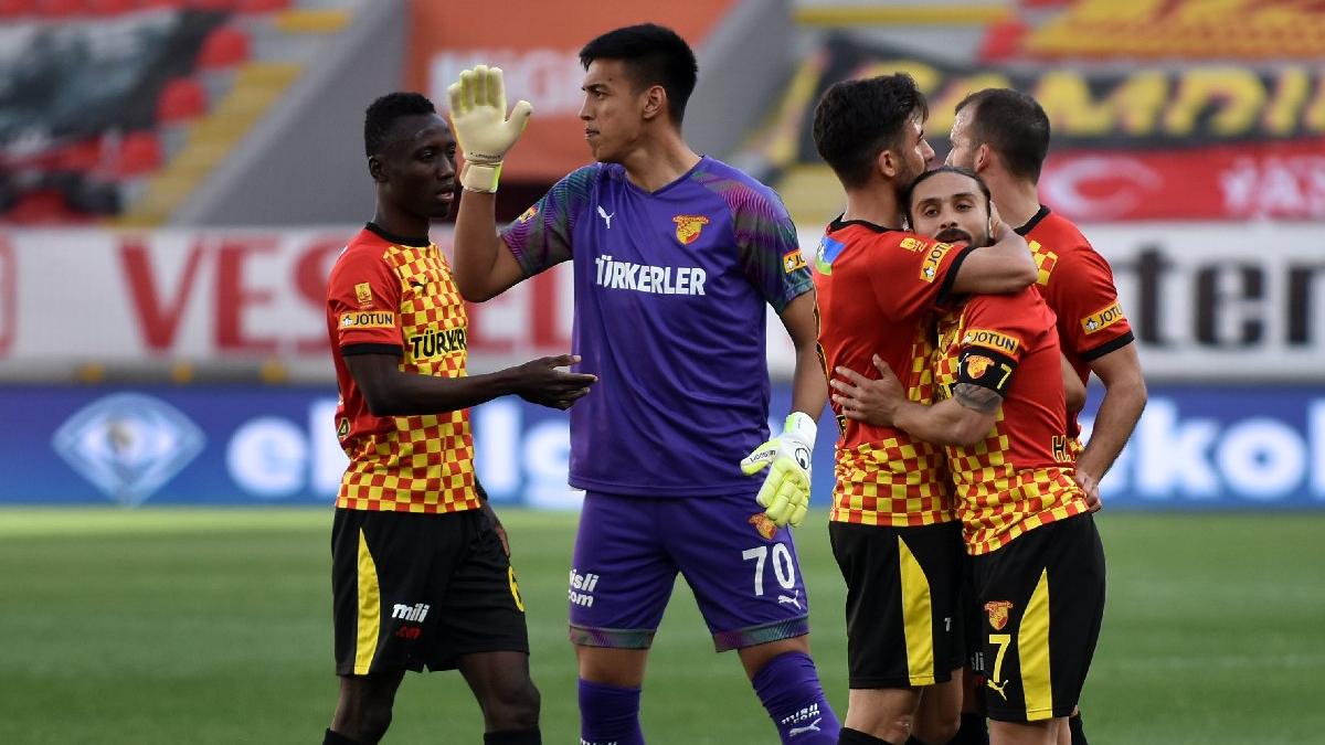 Göztepe rahat kazandı, Rizespor Bülent Uygun'la ilk kez kaybetti: 2-0