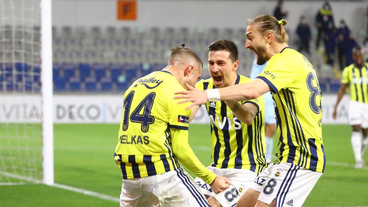 Fenerbahçe Başakşehir'de müthiş bir galibiyet aldı! 3 puanı Harun kurtardı...