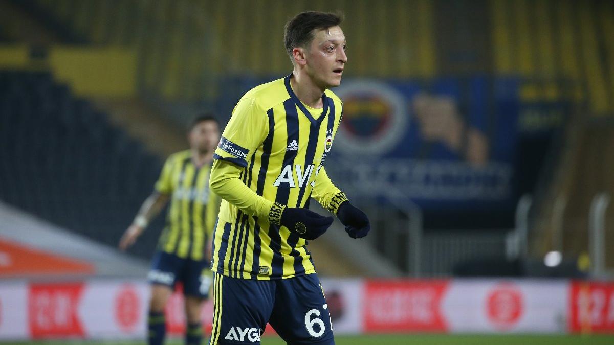 Mesut Özil'den Efe Şahin'e 23 Nisan hediyesi