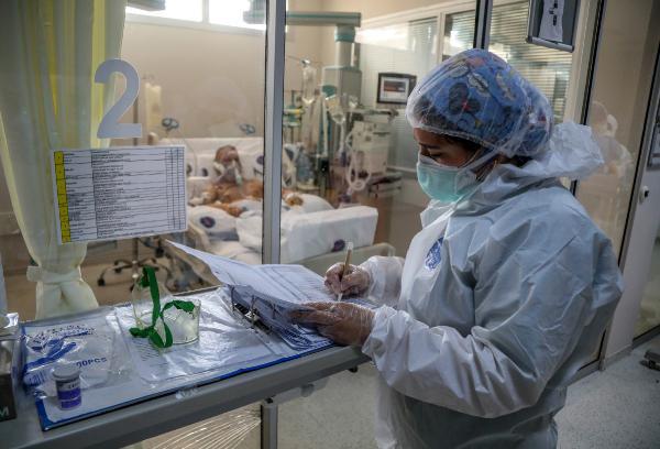 'Kırmızı kod'lu alanda hasta yaşı 30'lara indi