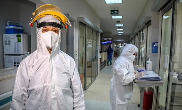 'Kırmızı kod'lu alanda hasta yaşı 30'lara indi