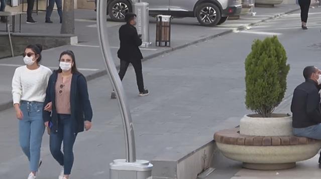 Kırmızıya dönen Türkiye'nin tek sarı kenti Şırnak'ta vatandaşlar artan vakalar nedeni ile tedirgin